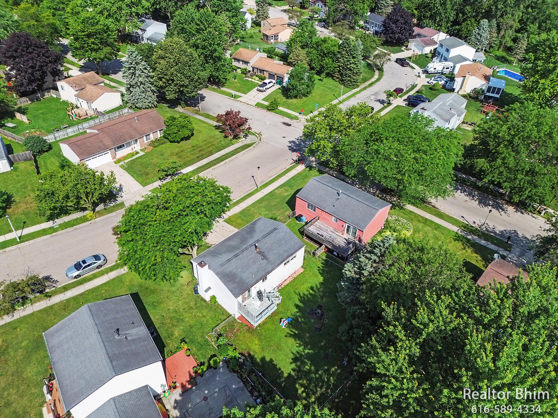 6007 Rockingham Drive Lansing, MI 48911 - Photo 11 of 30 DJI_0454