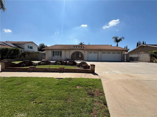 $3,600 | 1567 Brookside Avenue, Redlands, CA 92373