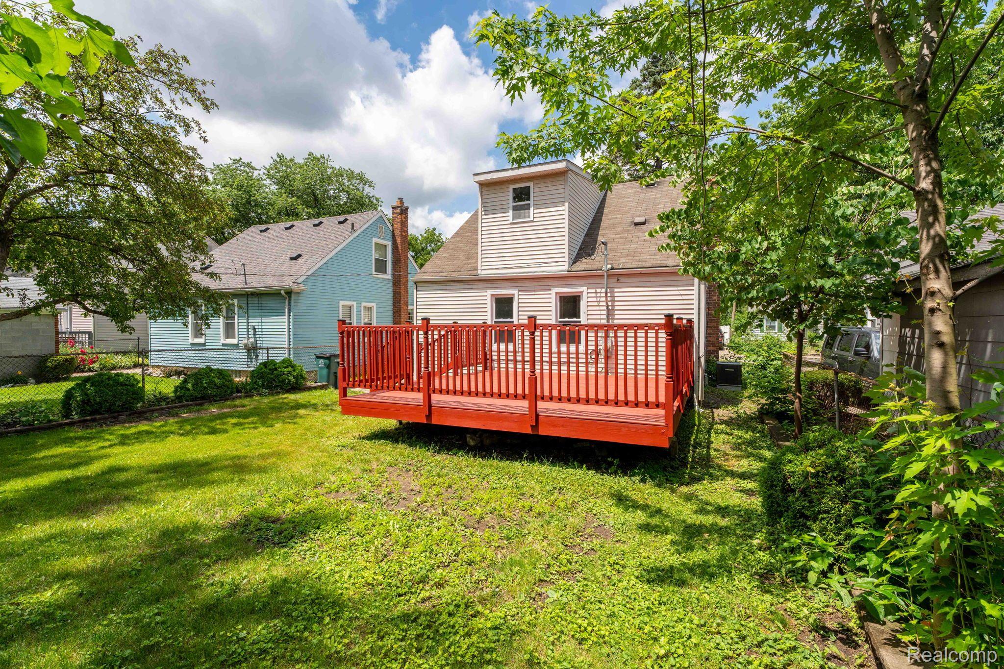 1889 Cambridge Road Berkley, MI 48072 - Photo 26 of 27 Gallery Image 26
