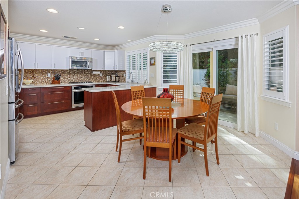 14 Sorenson Irvine, CA 92602 - Photo 10 of 29 a view of a dining room with furniture