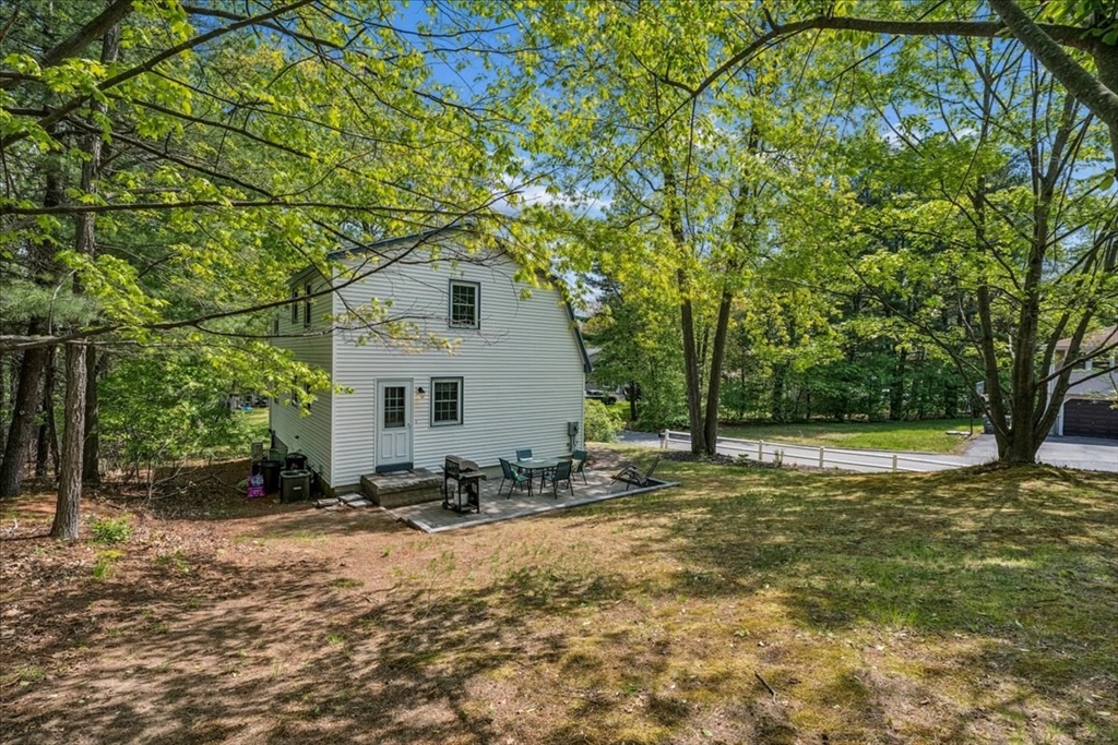 90 Comet Road Methuen, MA 01844 - Photo 32 of 34