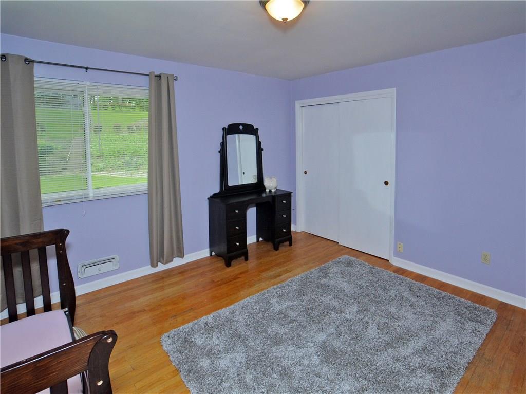 948 Jefferson Heights Road Pittsburgh, PA 15235 - Photo 16 of 23 Gallery Image 16