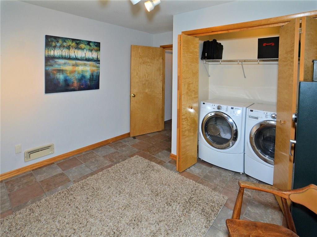 948 Jefferson Heights Road Pittsburgh, PA 15235 - Photo 18 of 23 Gallery Image 18