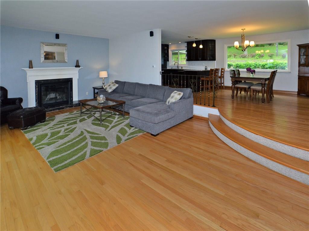 948 Jefferson Heights Road Pittsburgh, PA 15235 - Photo 9 of 23 Gallery Image 9