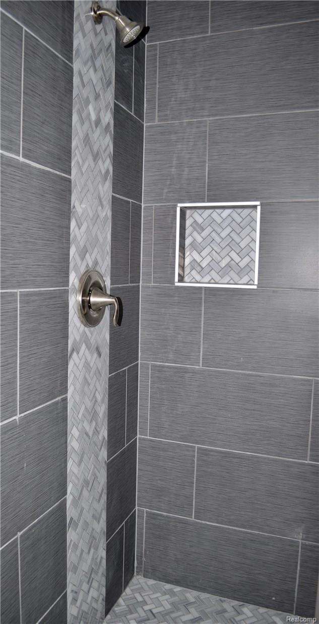 Master shower