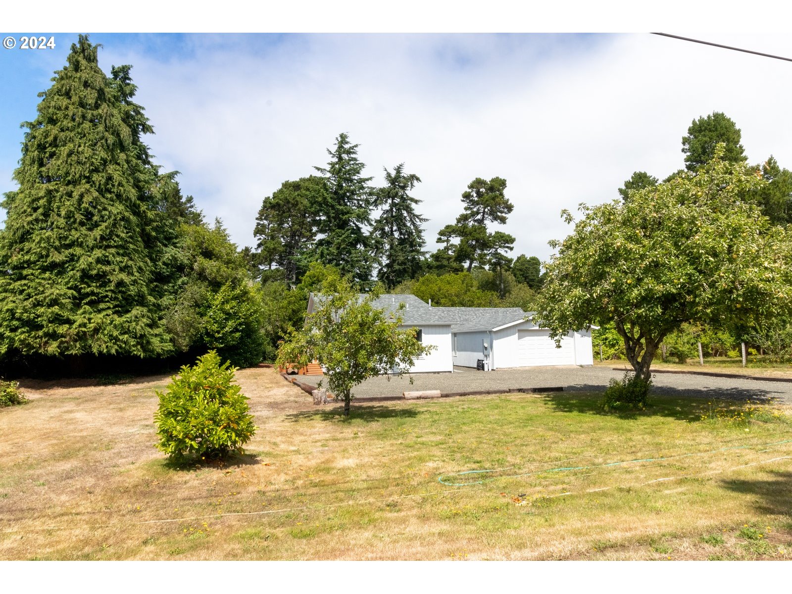 5411 Friendly Acres Road Florence, OR 97439 - Photo 1 of 36 Gallery Image 1