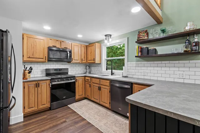 $374,900 | 17135 Country Club Road, Lakewood, WI 54138