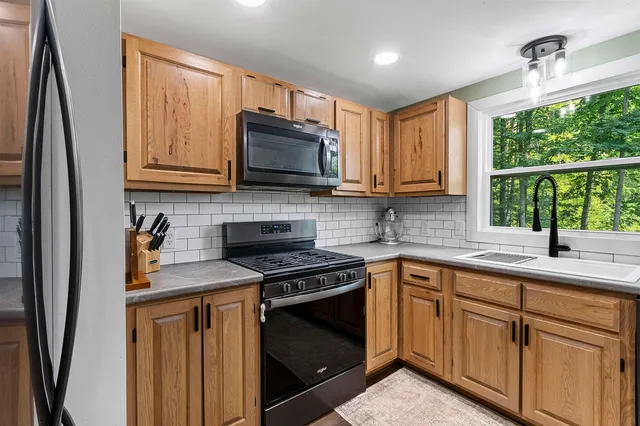 $374,900 | 17135 Country Club Road, Lakewood, WI 54138