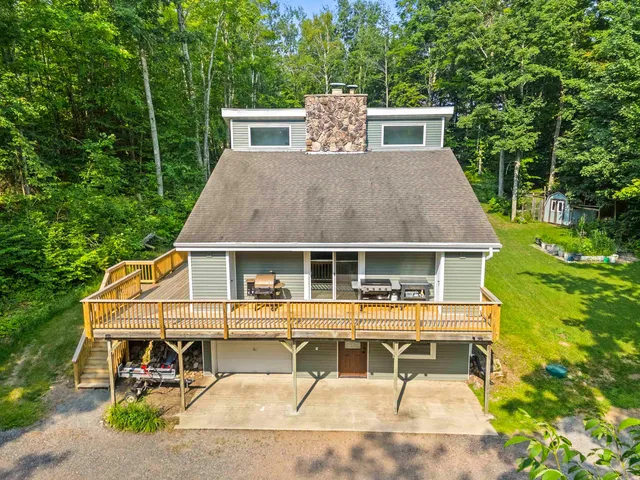 $374,900 | 17135 Country Club Road, Lakewood, WI 54138