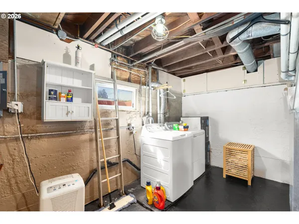 a view of a storage & utility room