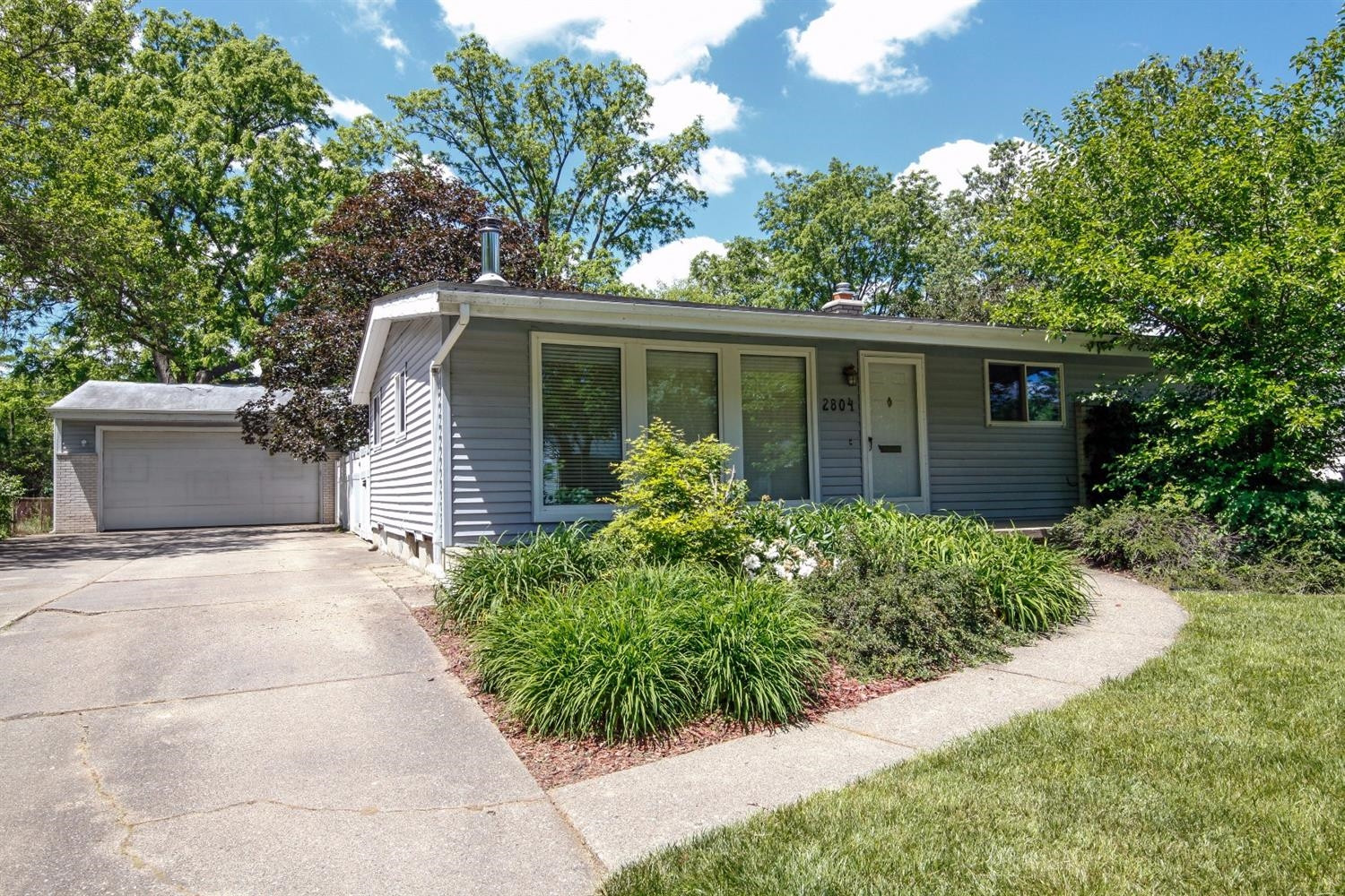 2804 Cranbrook Road Ann Arbor, MI 48104 - Photo 2 of 10 Photo 2