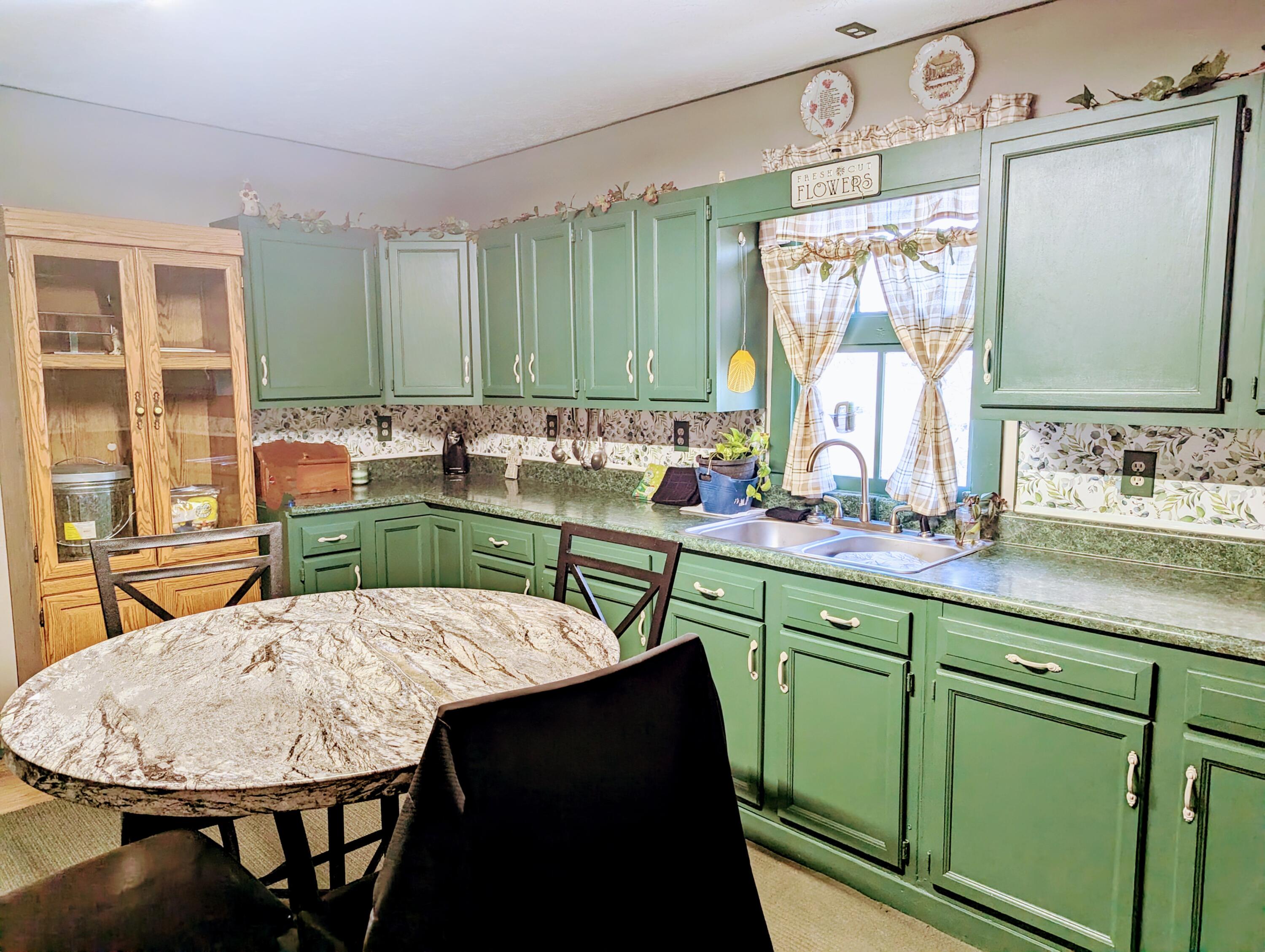 735 South Ware Chappel Road Jeffersonville, KY 40337 - Photo 10 of 44 1000010636