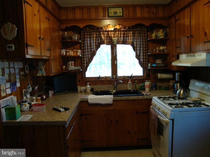 25789 Sennett Road Denton, MD 21629 - Photo 7 of 8 Kitchen