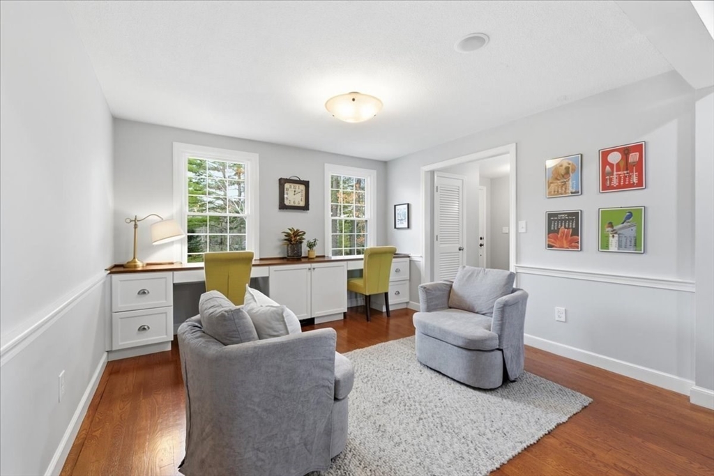 32 Snyder Road Medfield, MA 02052 - Photo 10 of 42