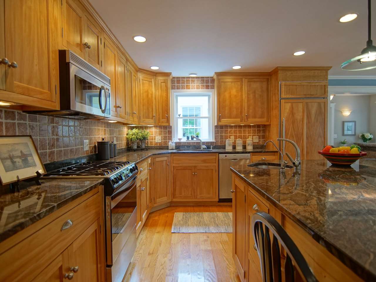 320 Brackett Road Rye, NH 03870 - Photo 13 of 40