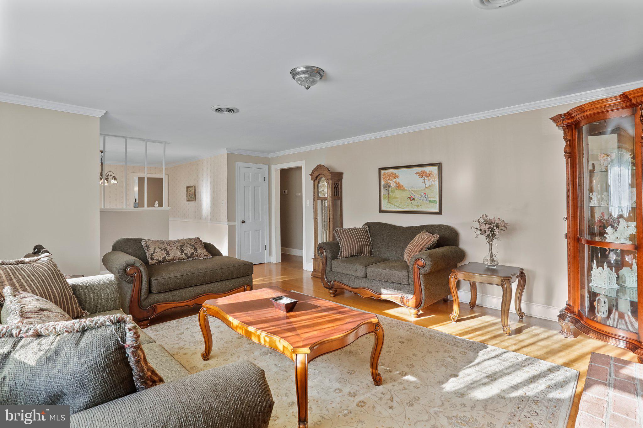 437 Jamestown Road Front Royal, VA 22630 - Photo 5 of 37 Gallery Image 5