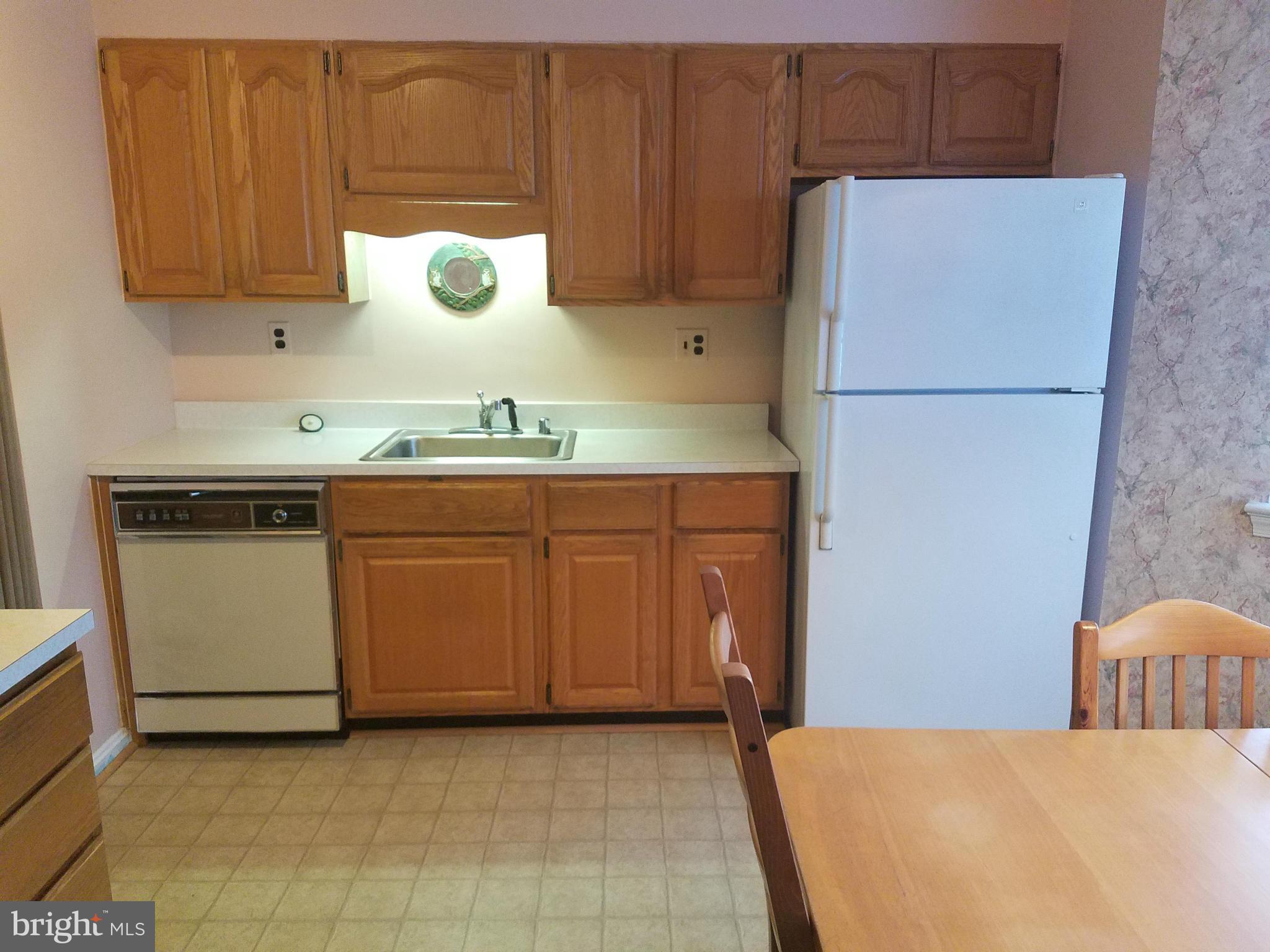 10233 Riggs Road Adelphi, MD 20783 - Photo 7 of 26 Kitchen