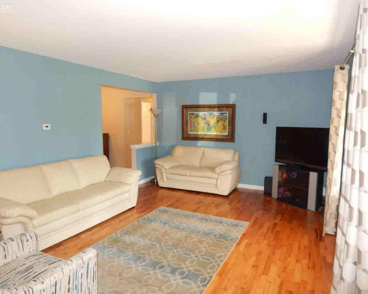 425 Elms Road Flushing, MI 48433 - Photo 8 of 53 21284578-7.JPG