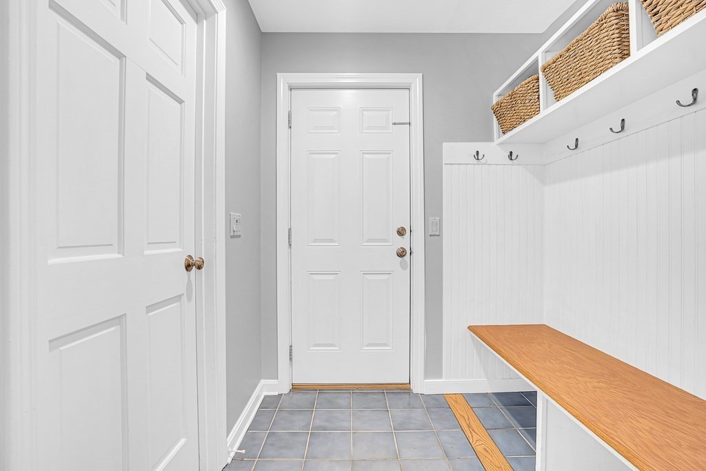 41 South Street Upton, MA 01568 - Photo 19 of 41