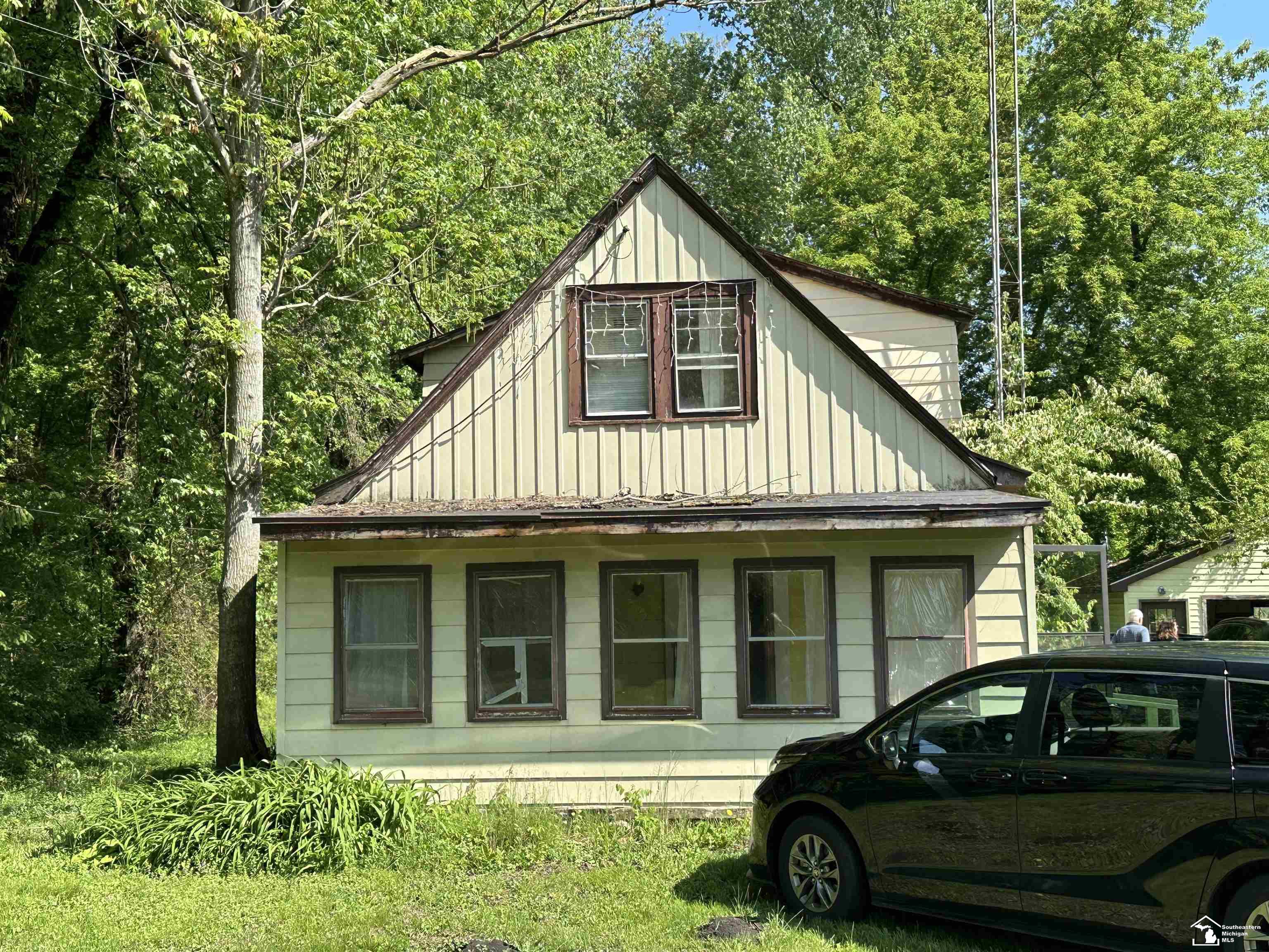 3540 West Temperance Road Lambertville, MI 48144 - Photo 4 of 20 50175286-8fa2828b-064e-484c-858f-a19f768b71d7.JPG