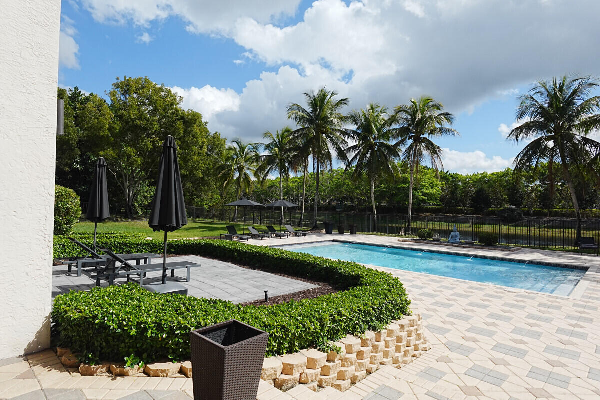 3500 Windmill Ranch Road Weston, FL 33331 - Photo 12 of 33 drear03_2026-03-02141954jpg