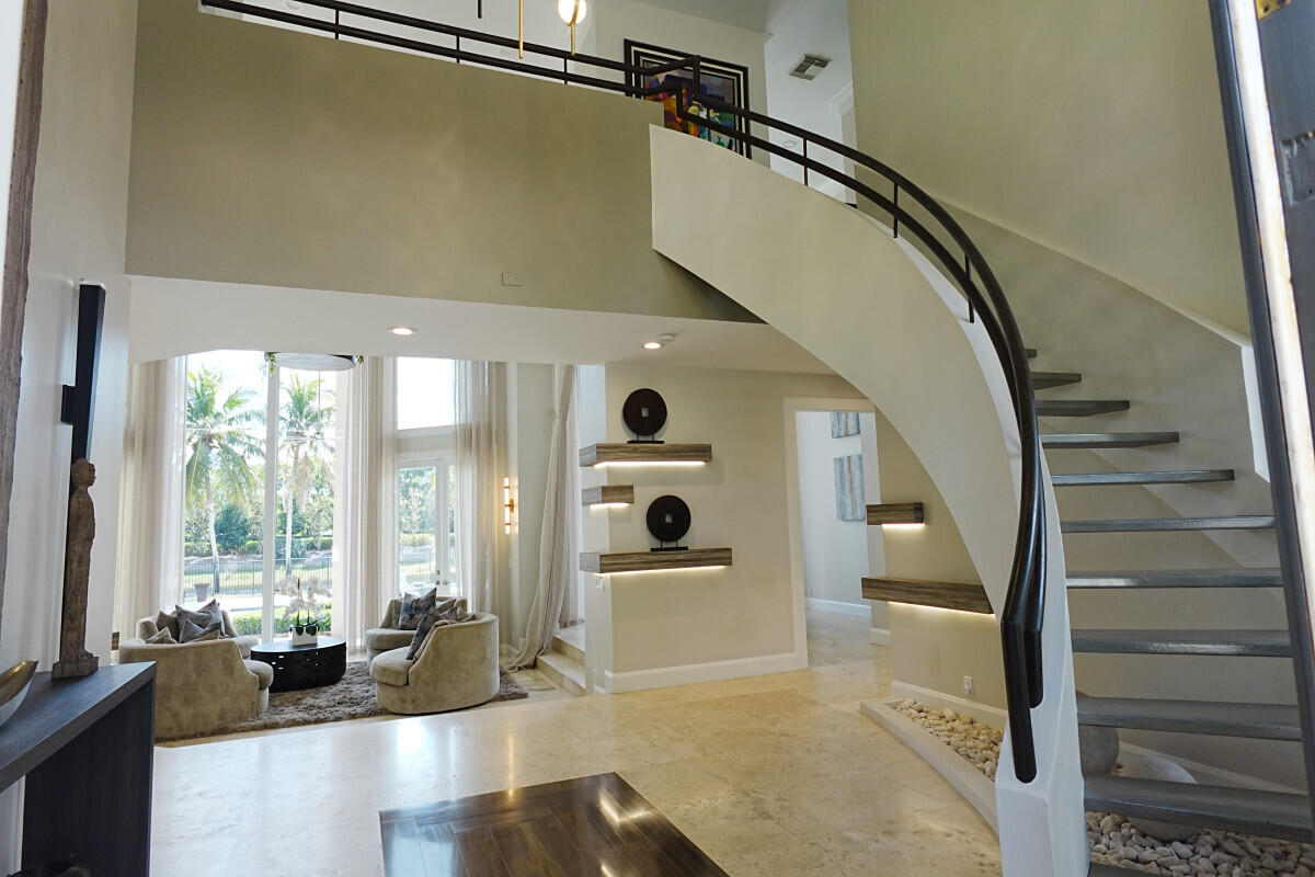 3500 Windmill Ranch Road Weston, FL 33331 - Photo 4 of 33 bfoyer01_2026-03-02135922jpg