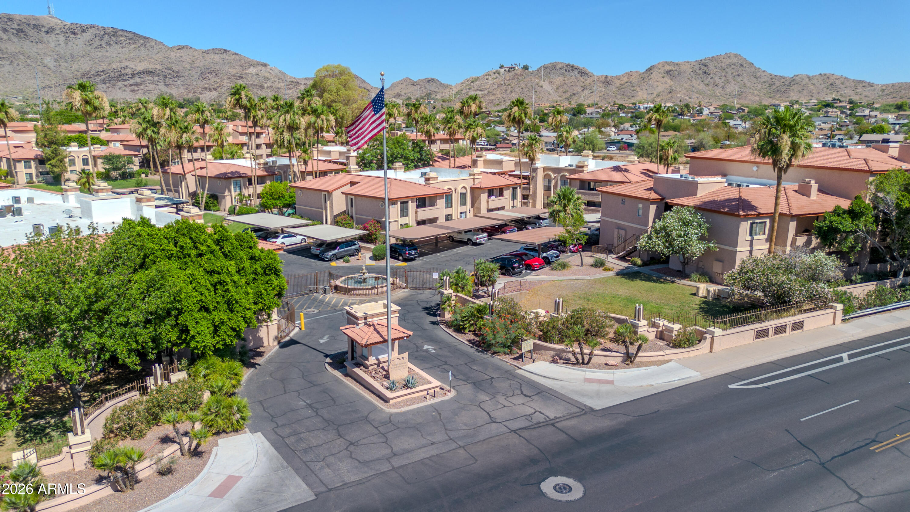10410 North Cave Creek Road, Unit 1018 Phoenix, AZ 85020 - Photo 32 of 37