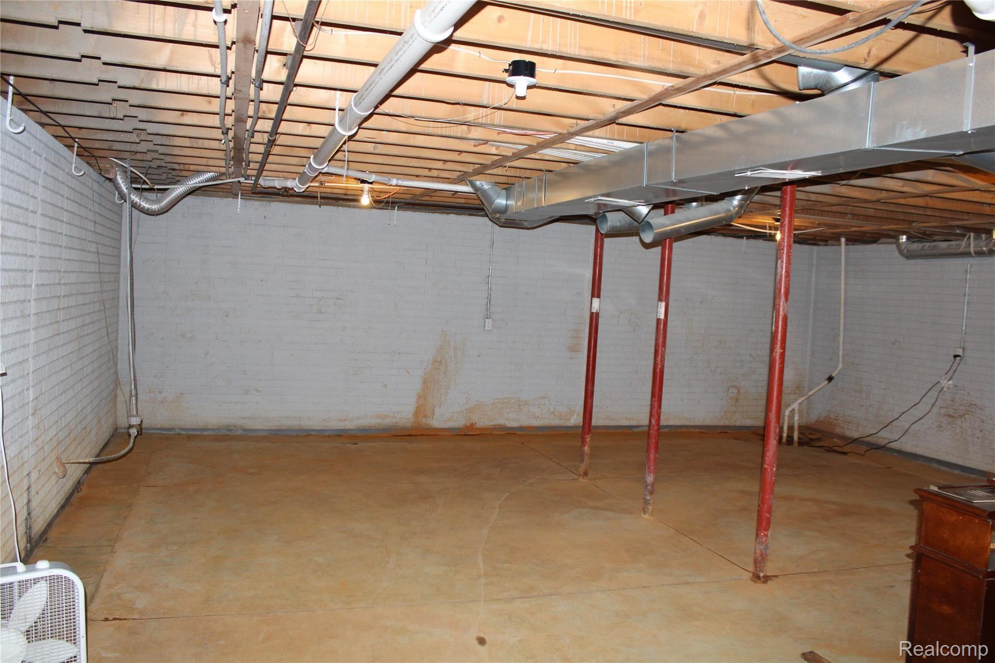 7203 Coldwater Road Flushing, MI 48433 - Photo 69 of 72 IMG_1600.JPG
