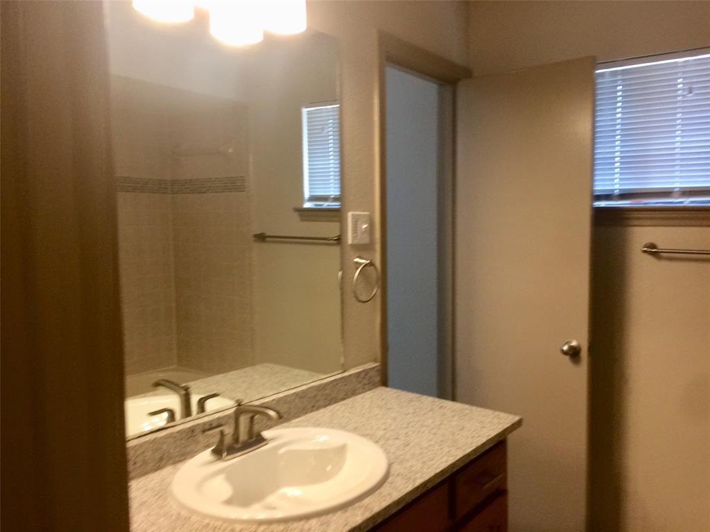 1419 South Story Road Irving, TX 75060 - Photo 7 of 7