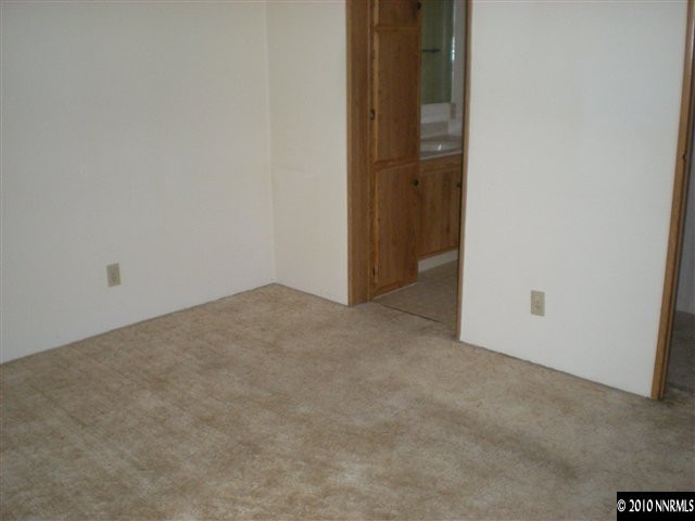 2186 Barberry Way Reno, NV 89512 - Photo 10 of 11 an empty room with closet