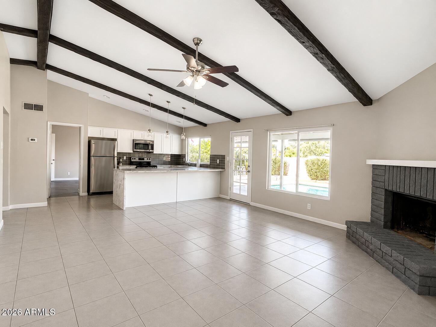 2433 South Evergreen Road Tempe, AZ 85282 - Photo 4 of 14 E6