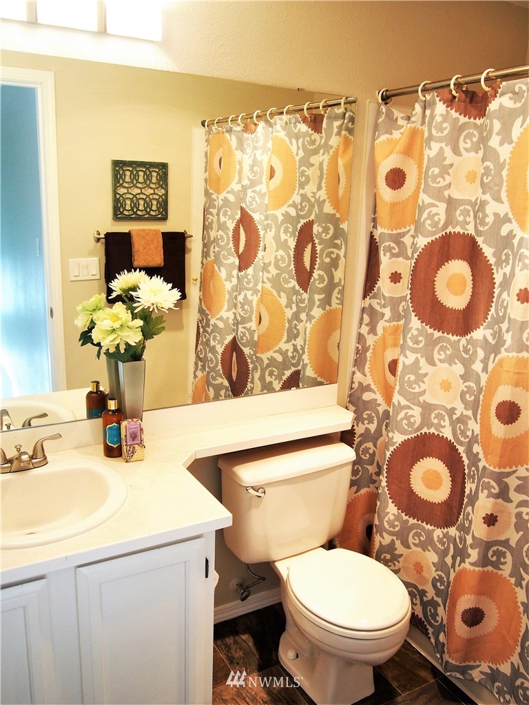 2008 Camas Avenue Northeast Renton, WA 98056 - Photo 12 of 17 Gallery Image 12