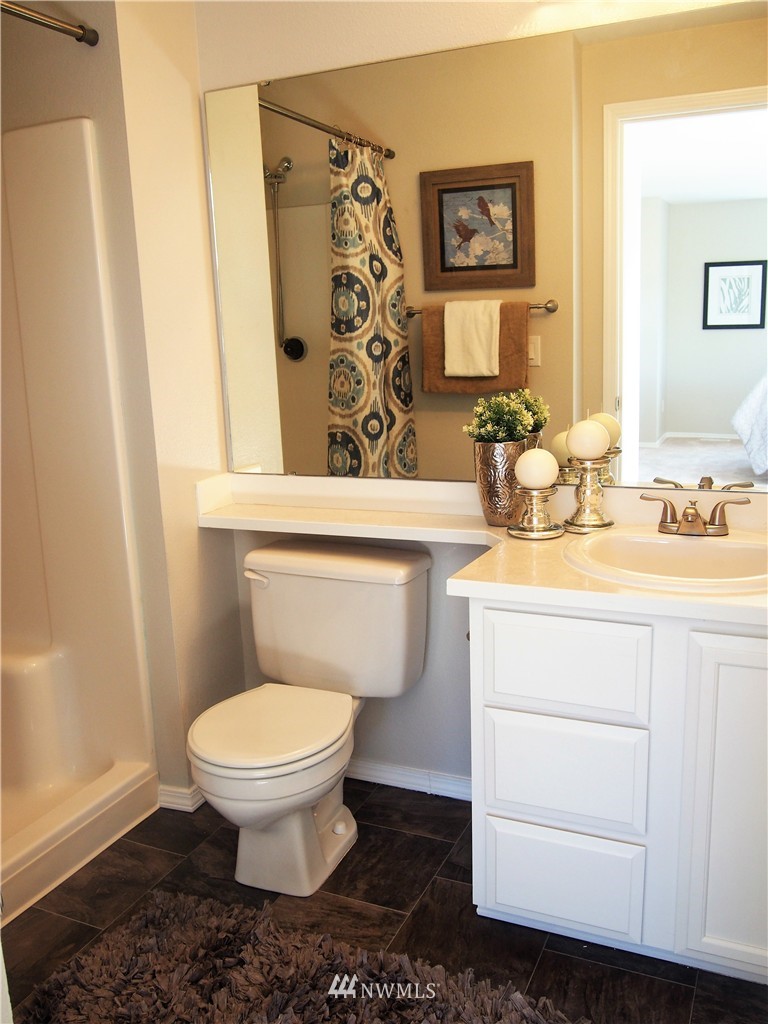 2008 Camas Avenue Northeast Renton, WA 98056 - Photo 13 of 17 Gallery Image 13