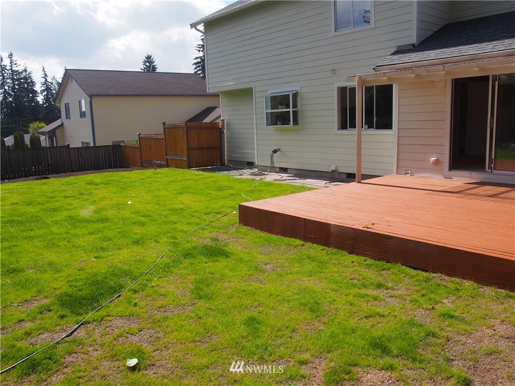 2008 Camas Avenue Northeast Renton, WA 98056 - Photo 16 of 17 Gallery Image 16