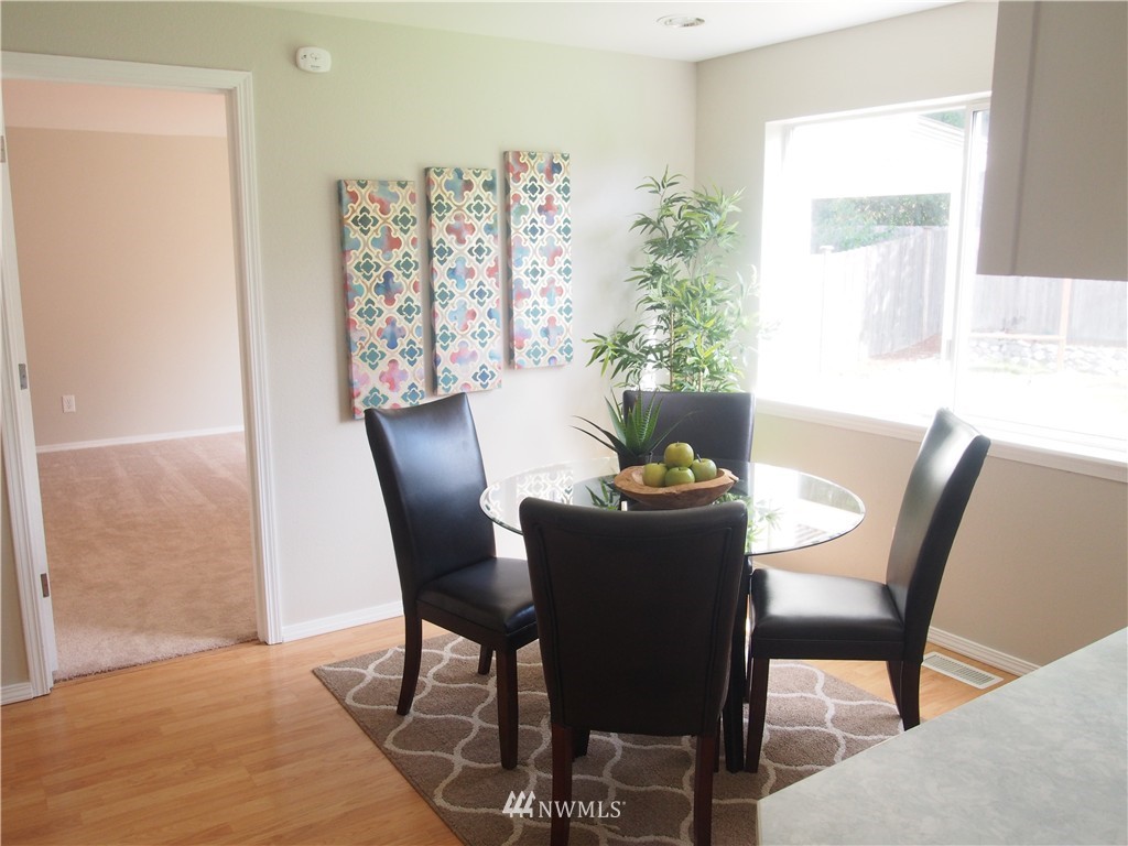 2008 Camas Avenue Northeast Renton, WA 98056 - Photo 5 of 17 Gallery Image 5