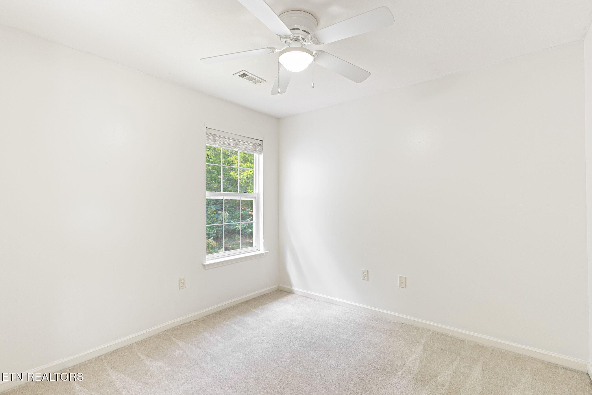 10033 Madison Ridge Lane Knoxville, TN 37922 - Photo 24 of 32 bedroom 1