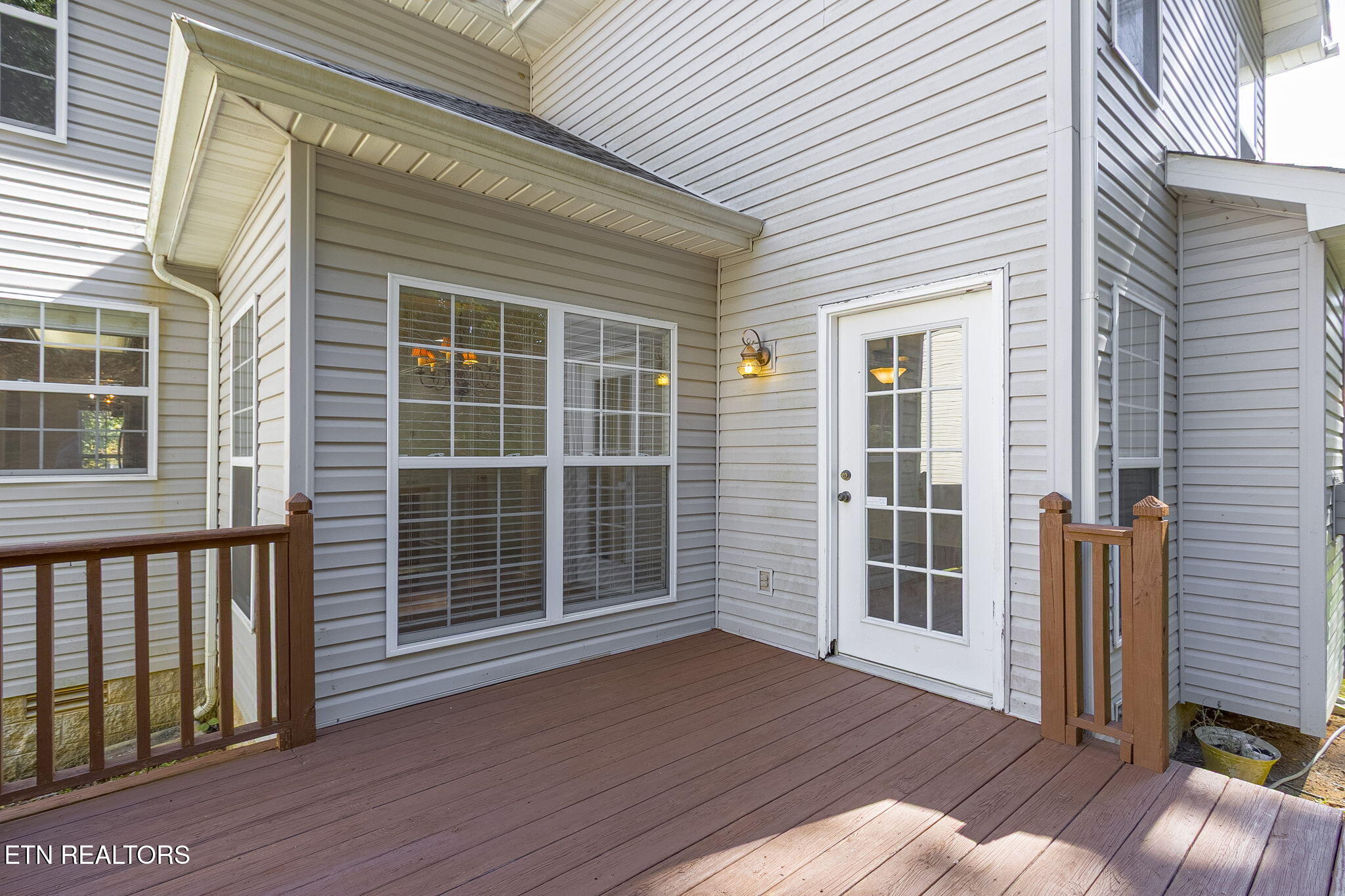 10033 Madison Ridge Lane Knoxville, TN 37922 - Photo 30 of 32 deck