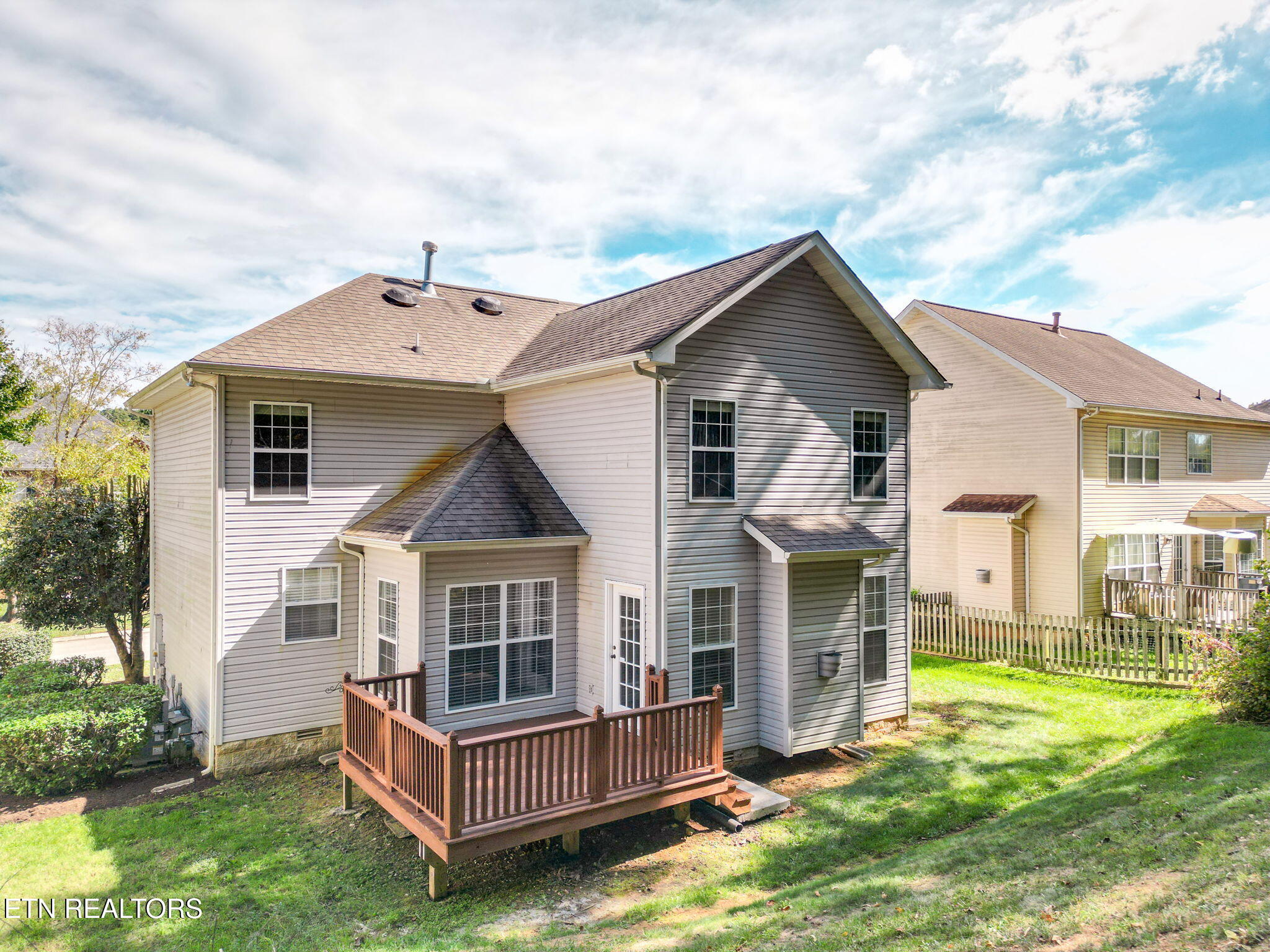 10033 Madison Ridge Lane Knoxville, TN 37922 - Photo 32 of 32 back view