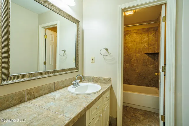 $230,000 | 1336 Sunset Drive, Canton, MS 39046