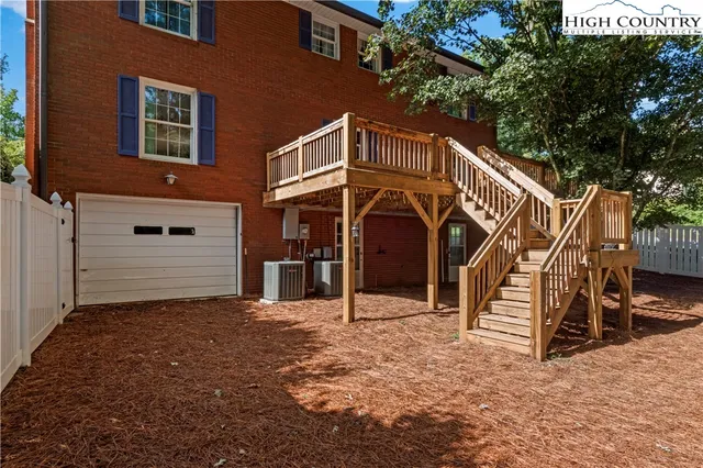 a view of a house with a park