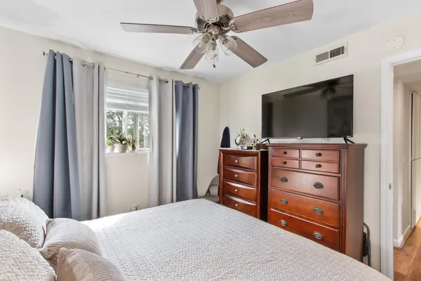 $299,000 | 736 West Lincoln Avenue, Unit 138, Woodland, CA 95695