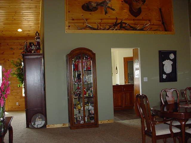 340 Black Hawk Road Yakima, WA 98908 - Photo 3 of 25 a front view of a house with entryway