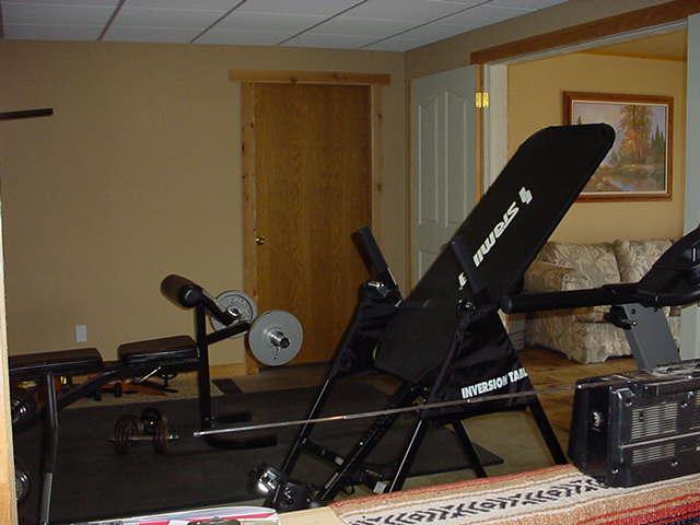 340 Black Hawk Road Yakima, WA 98908 - Photo 24 of 25 a picture of a room with gym equipment