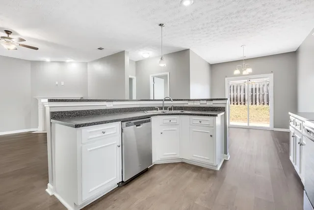 $278,500 | 37 Fairfield Drive, Phenix City, AL 36869