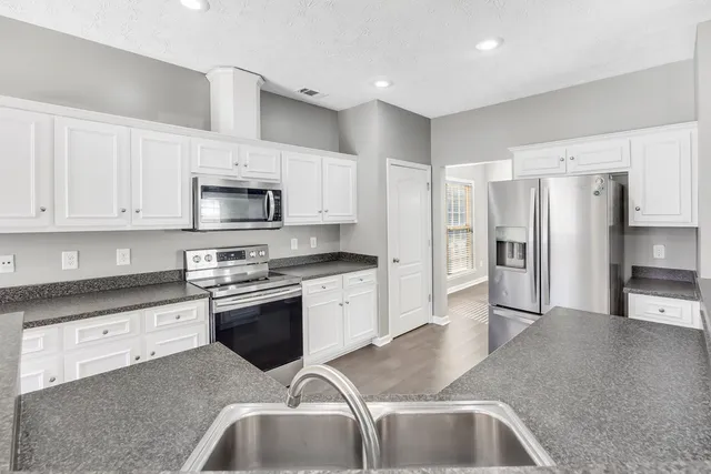 $278,500 | 37 Fairfield Drive, Phenix City, AL 36869