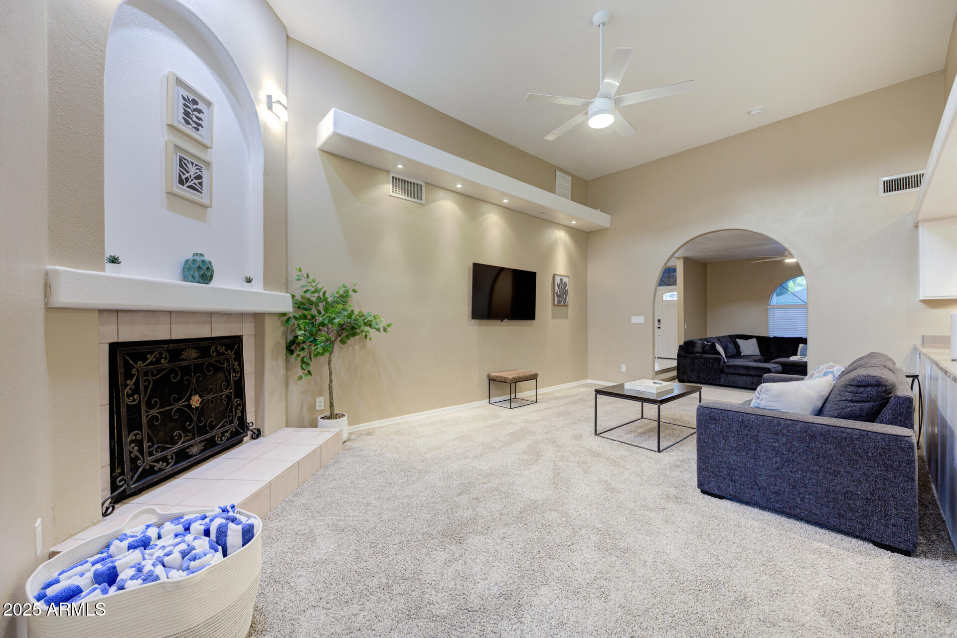 866 N Forest Mesa, AZ 85203 - Photo 12 of 39 866 N Forest-13