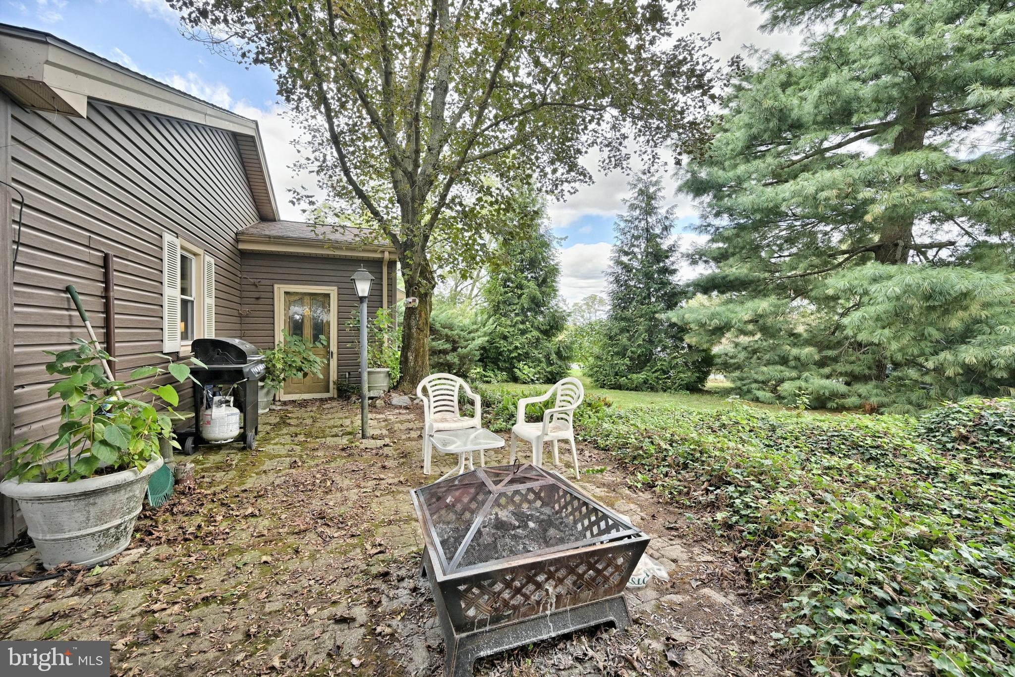 917 Maytown Road Elizabethtown, PA 17022 - Photo 4 of 25