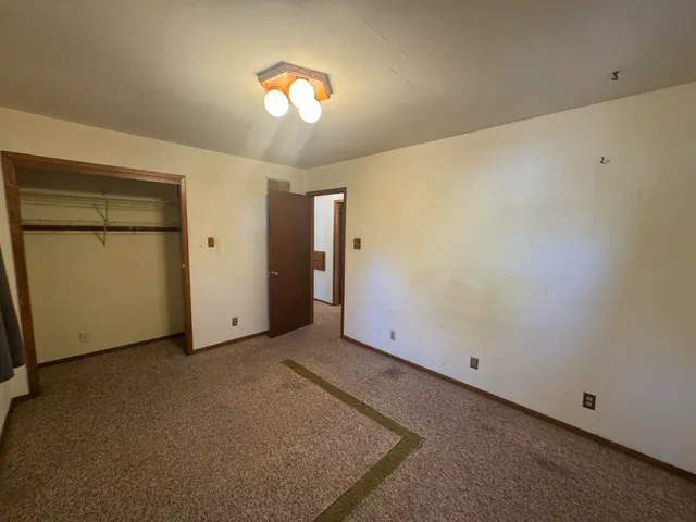 $264,900 | 9719 12th Place, Somers, WI 53144