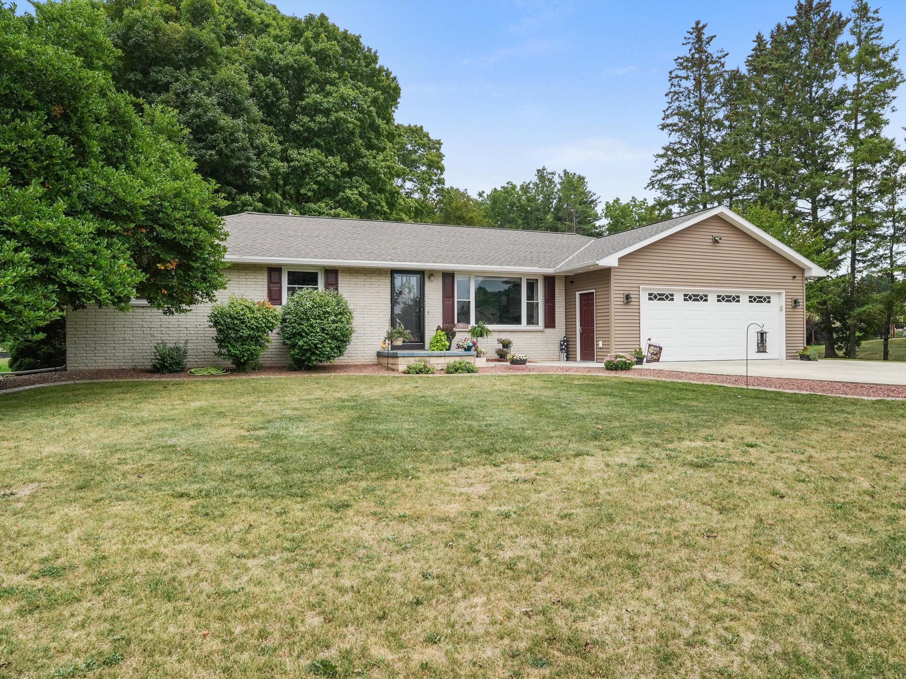 217 East Samz Road Mishicot, WI 54228 - Photo 5 of 43 05-Front View from street