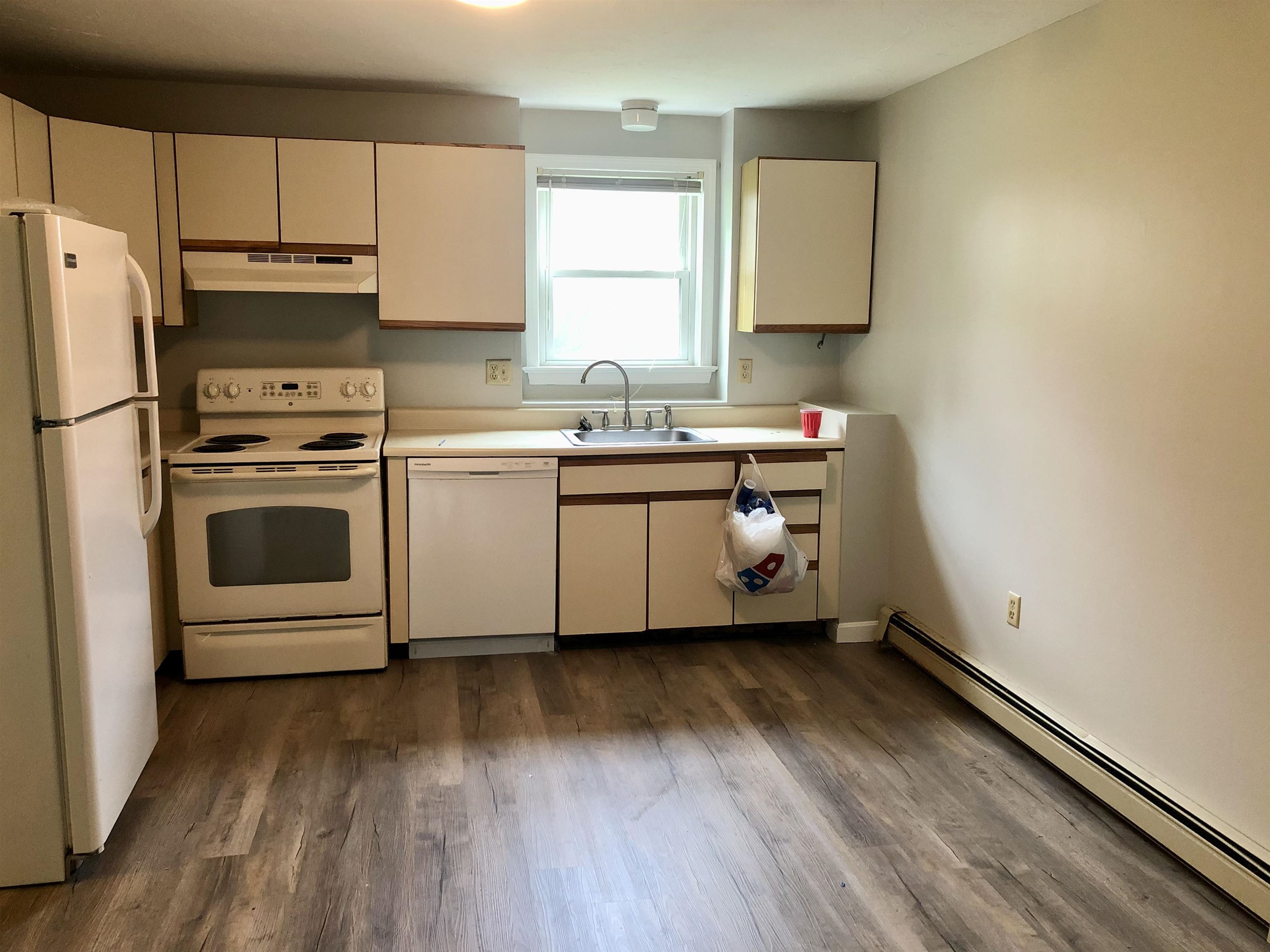 205 Circle Road, Unit 1 Manchester, NH 03103 - Photo 3 of 10